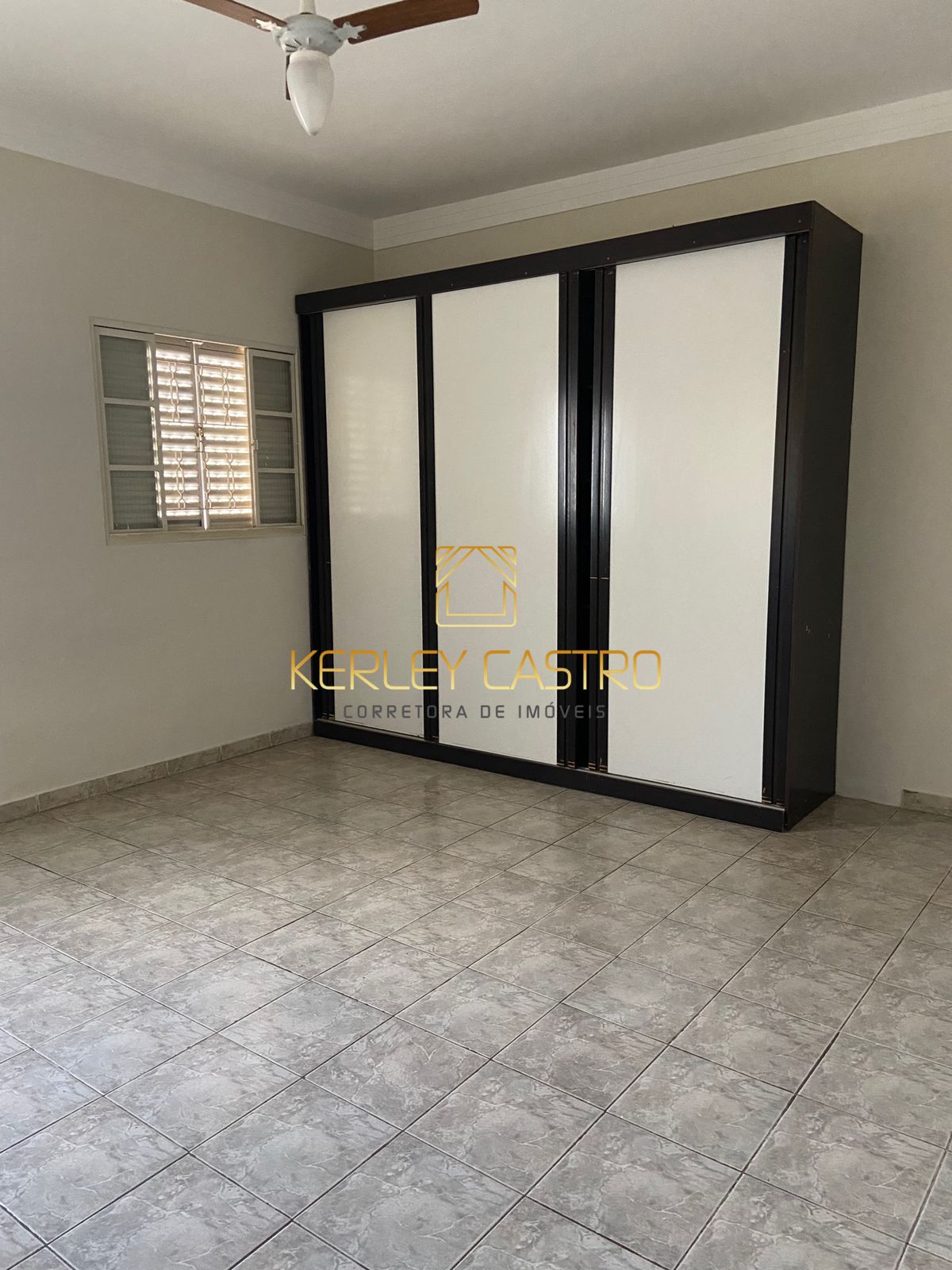VENDO ÓTIMA CASA NO BAIRRO JARDIM EUROPA 